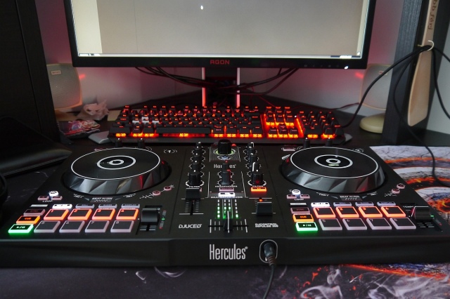 Hercules DJControl Inpulse 300 – A kezdő DJ-k legjobb barátja
