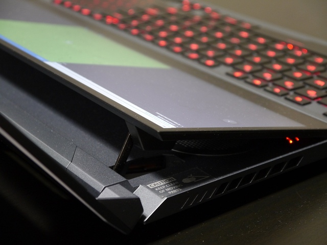 ASUS Zephyrus Duo 15 GX550 laptopteszt – Szép vagy, szép vagy, szép királylány...